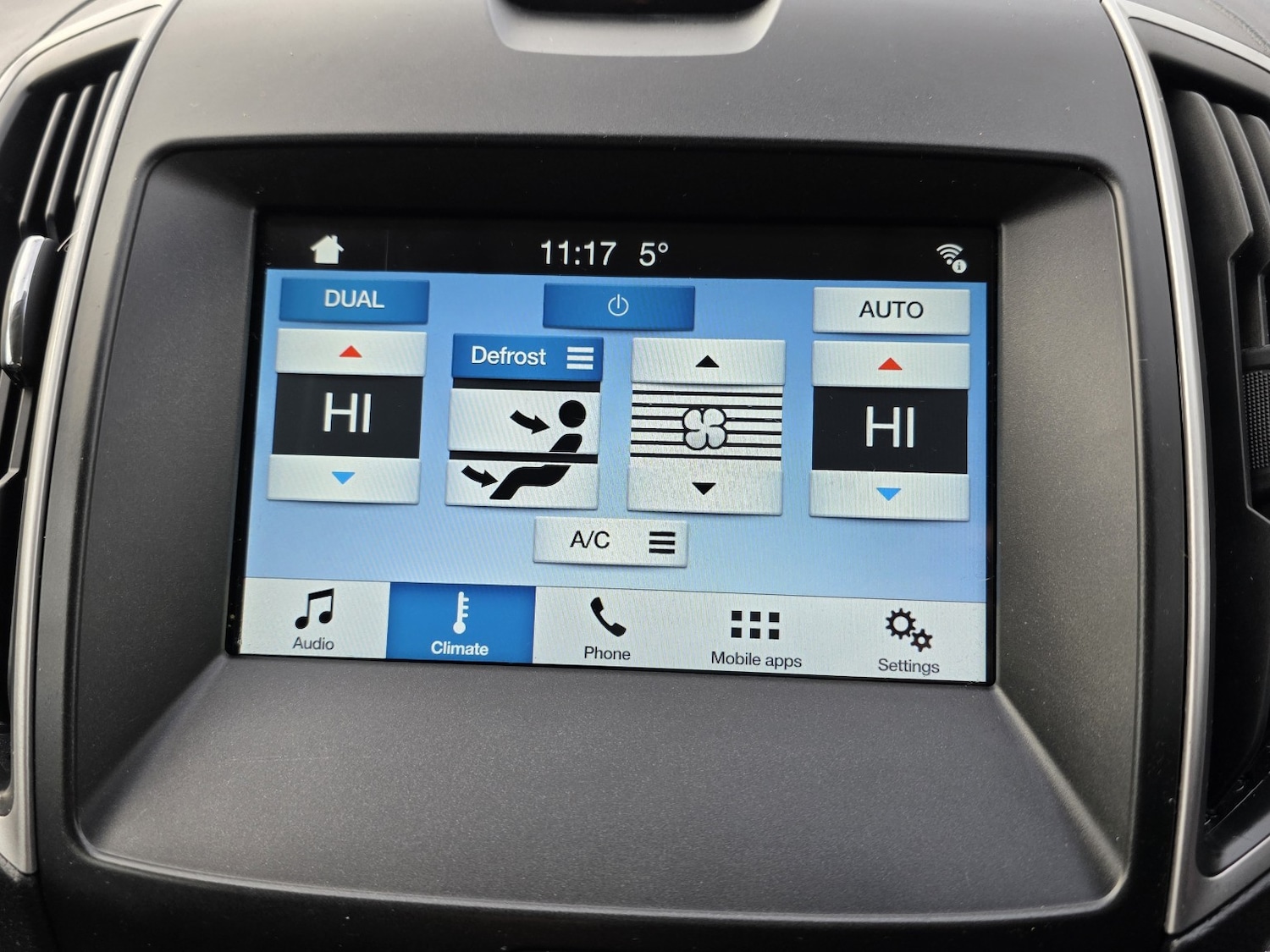 Used Ford Galaxy 2018 for sale - 76656138: Photo 23