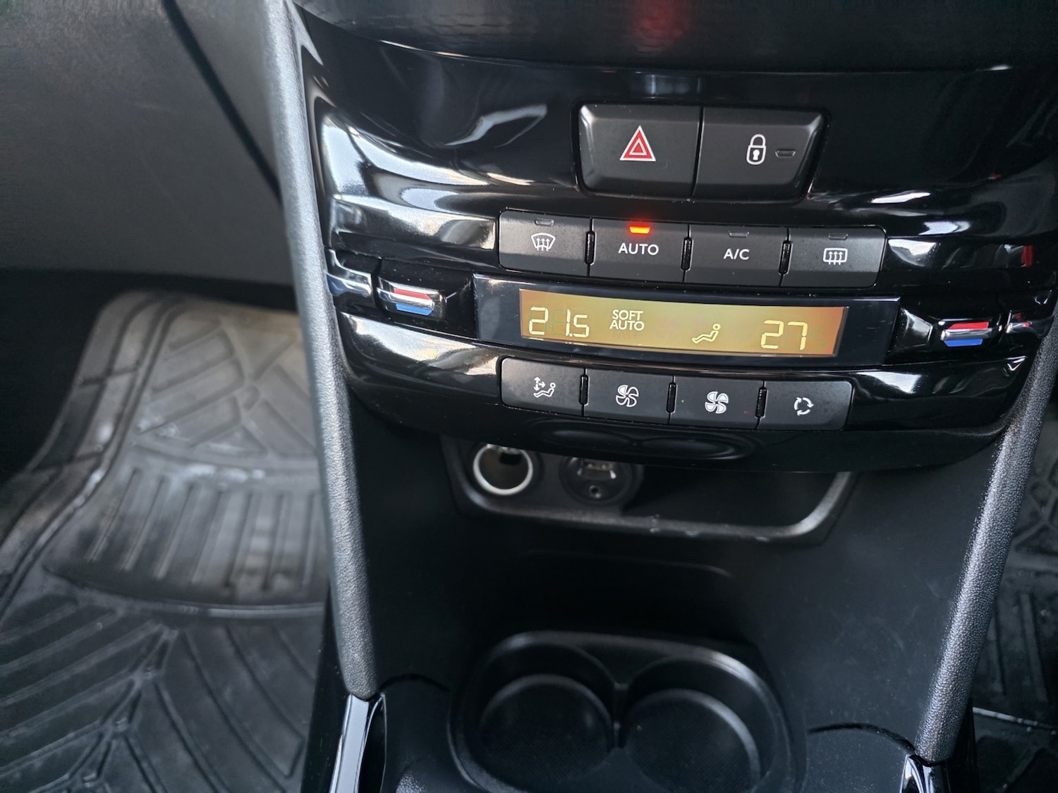 Used Peugeot 2008 2016 for sale - 77140756: Photo 15