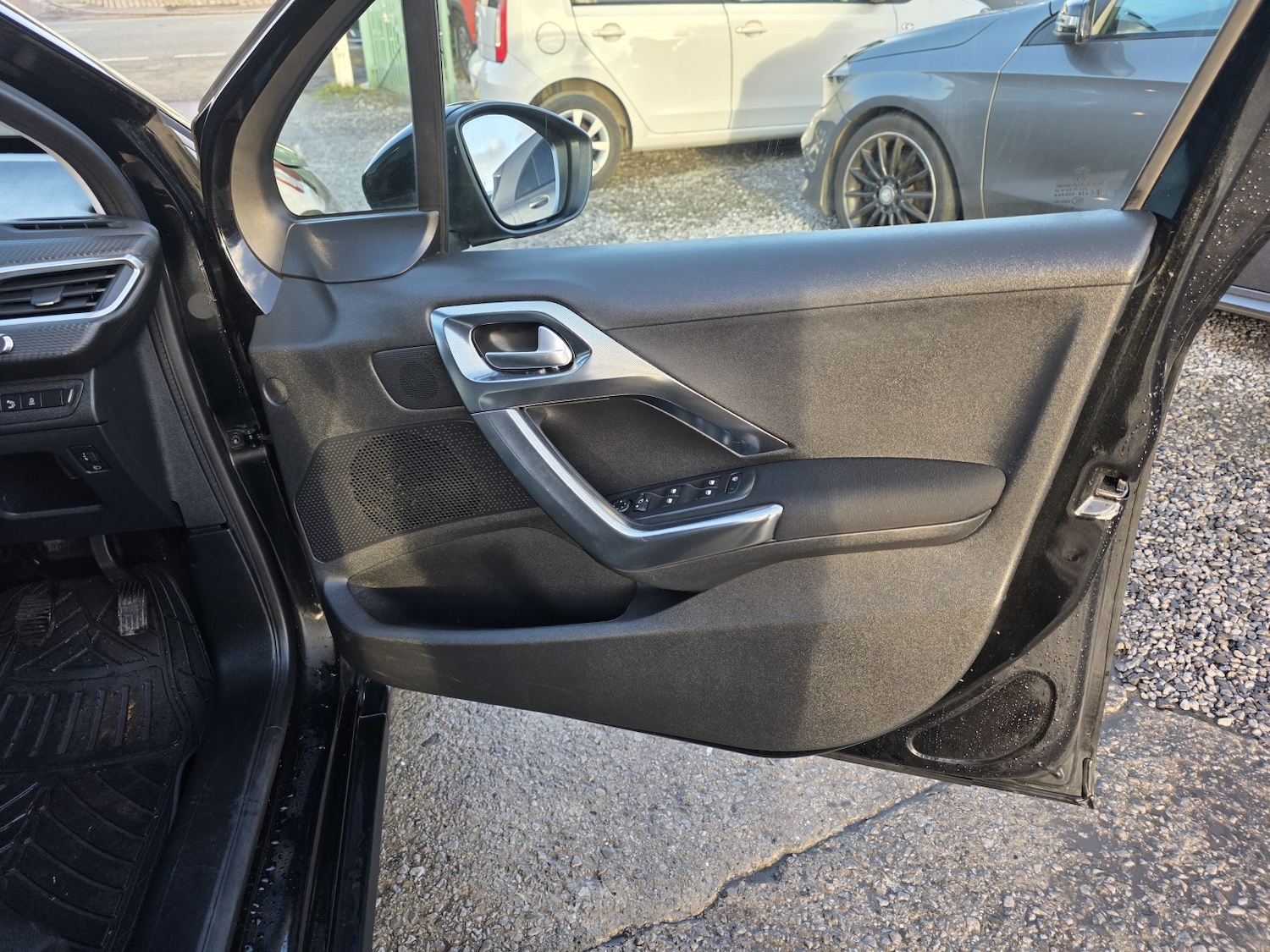 Used Peugeot 2008 2016 for sale - 77140756: Photo 26