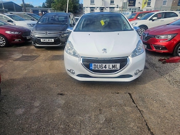 Used Peugeot 208 2014 for sale - 75664379: Photo