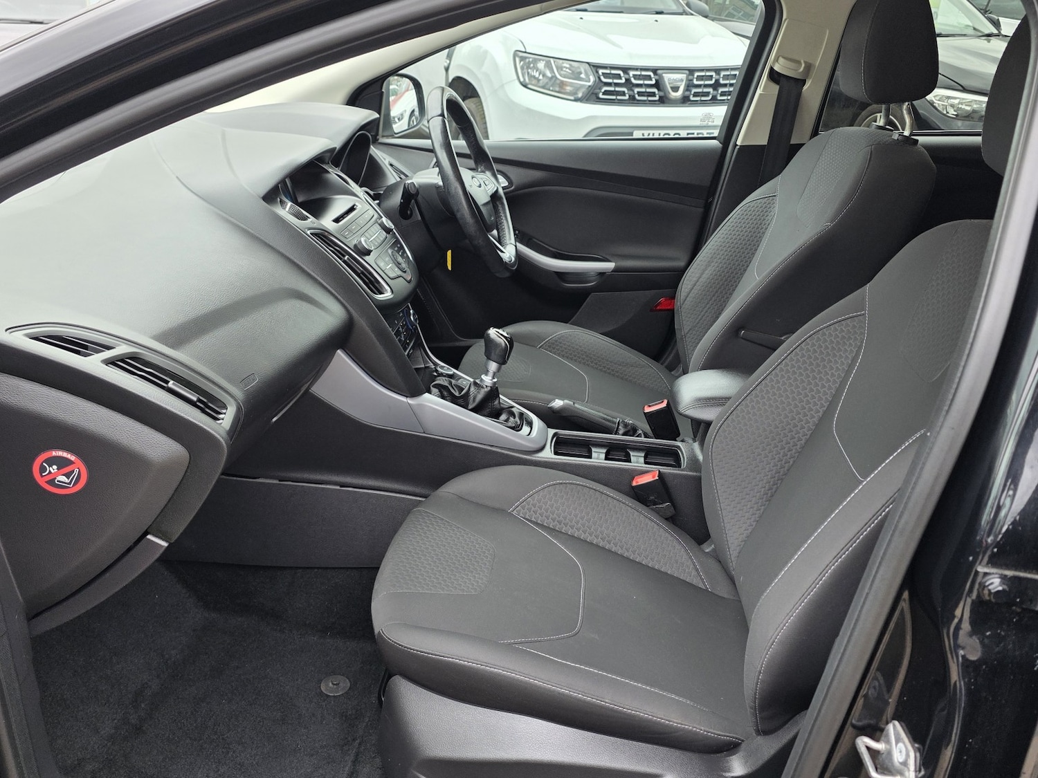 Used Ford Focus 2015 for sale - 75953216: Photo 11