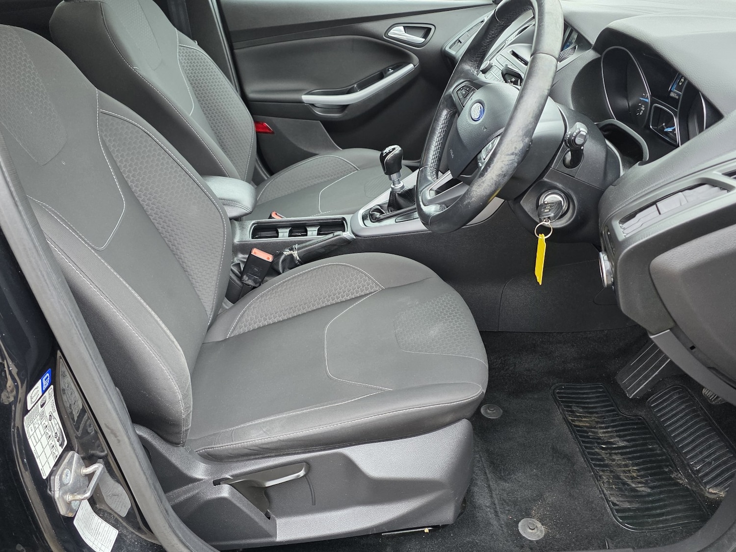 Used Ford Focus 2015 for sale - 75953216: Photo 9