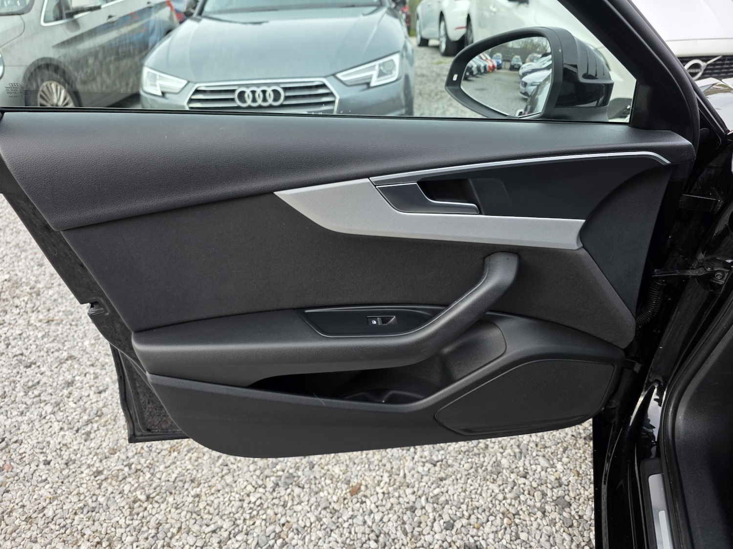 Used Audi A4 2017 for sale - 77991708: Photo 26