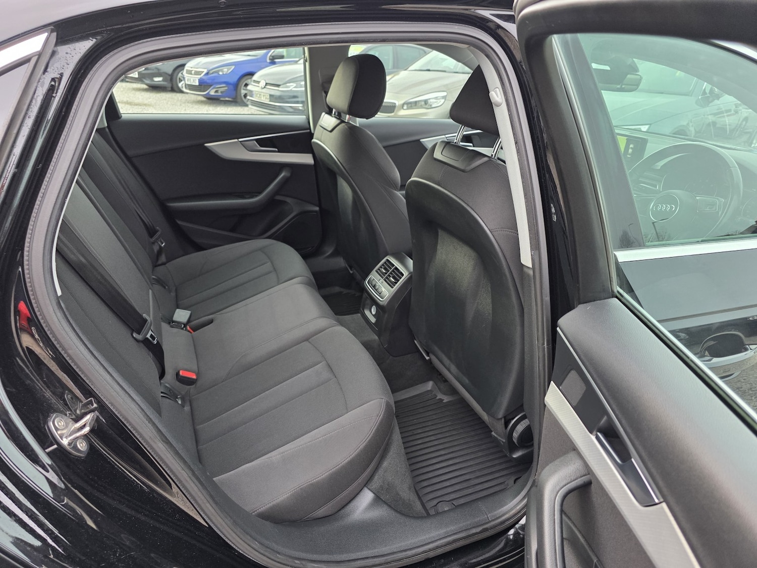 Used Audi A4 2017 for sale - 77991708: Photo 29