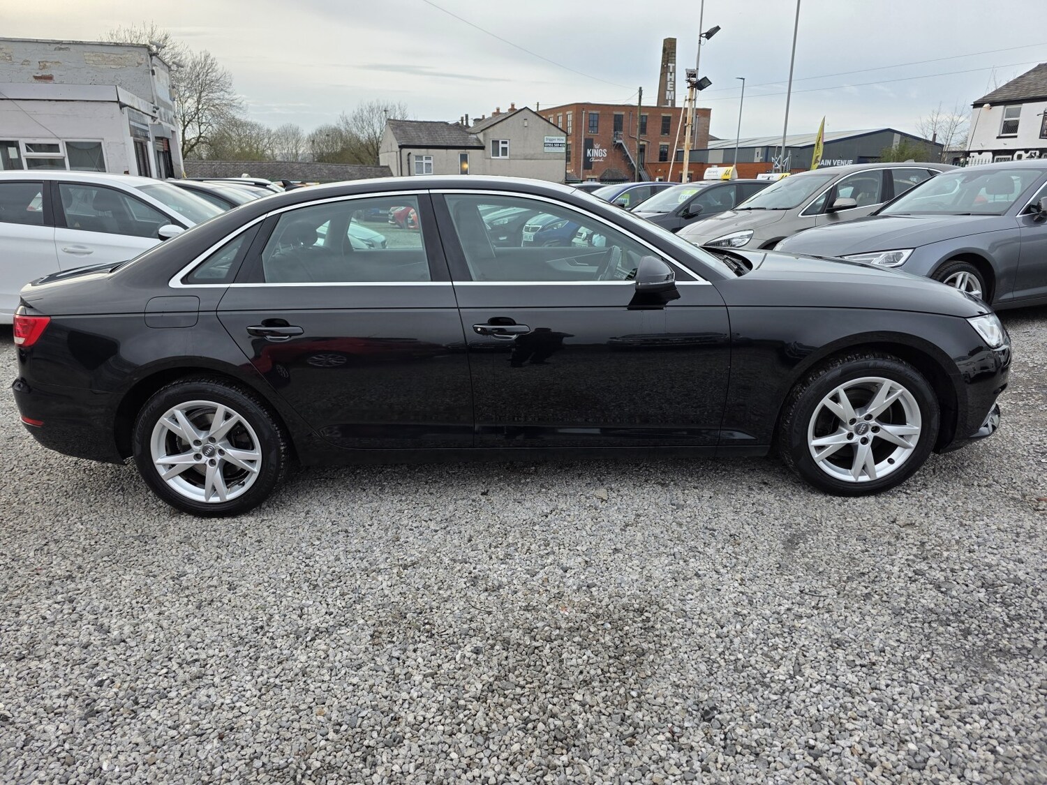 Used Audi A4 2017 for sale - 77991708: Photo 41