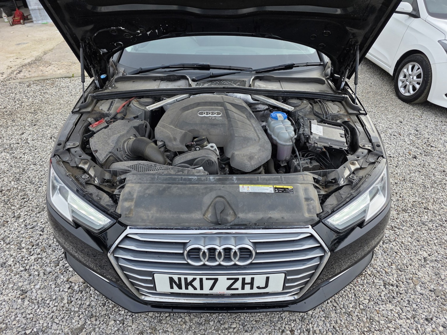 Used Audi A4 2017 for sale - 77991708: Photo 5