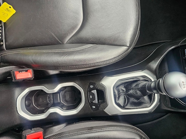 Used Jeep Renegade 2016 for sale - 75632821: Photo 29
