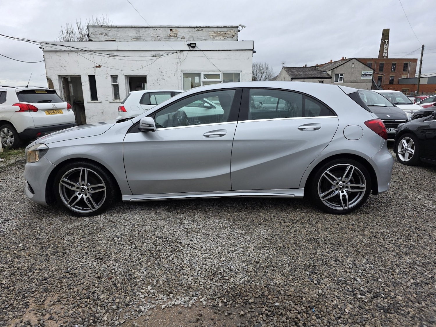 Used Mercedes-Benz A-Class 2017 for sale - 76643320: Photo 4