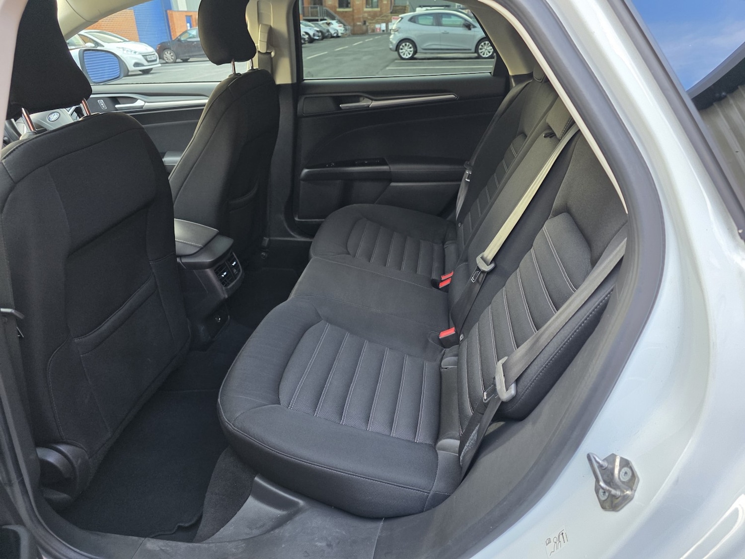 Used Ford Mondeo 2016 for sale - 77342576: Photo 13