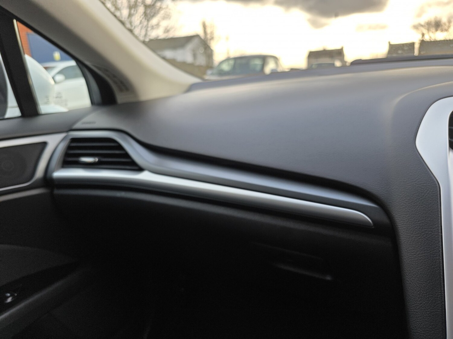 Used Ford Mondeo 2016 for sale - 77342576: Photo 25