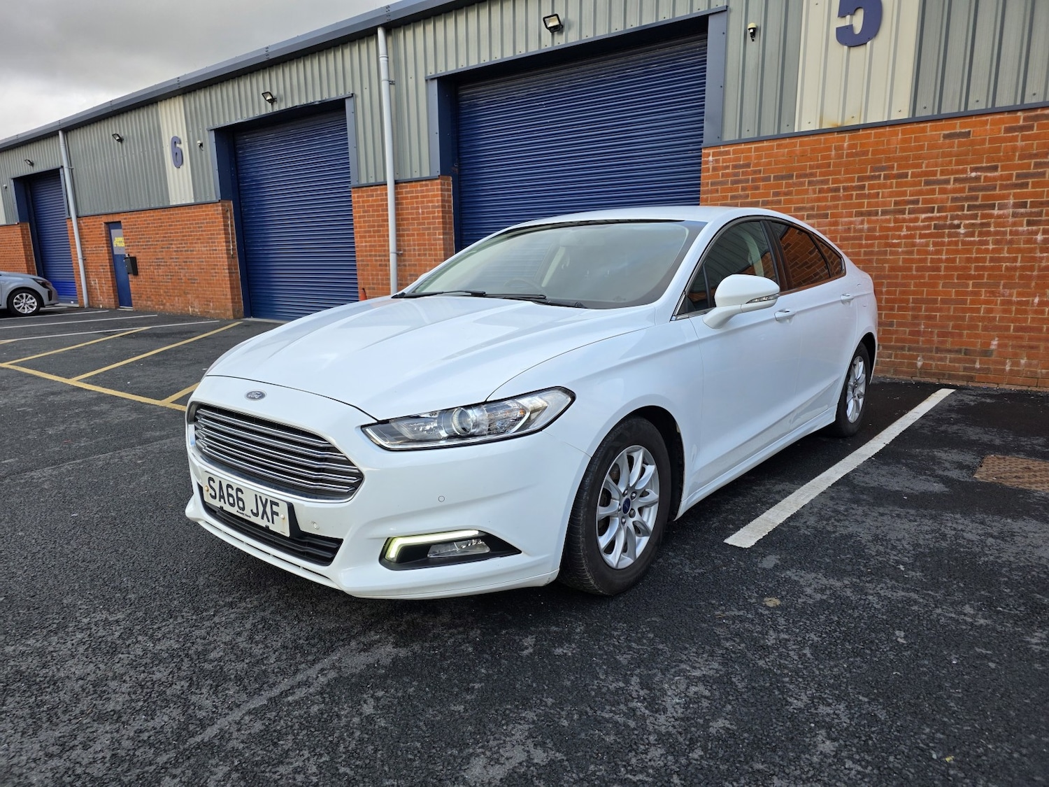 Used Ford Mondeo 2016 for sale - 77342576: Photo 3