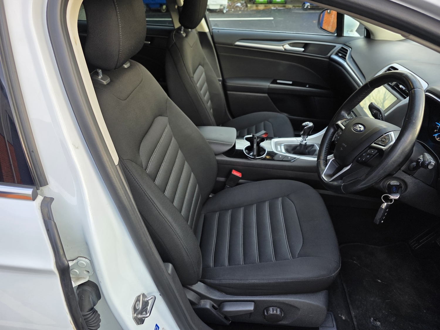 Used Ford Mondeo 2016 for sale - 77342576: Photo 9