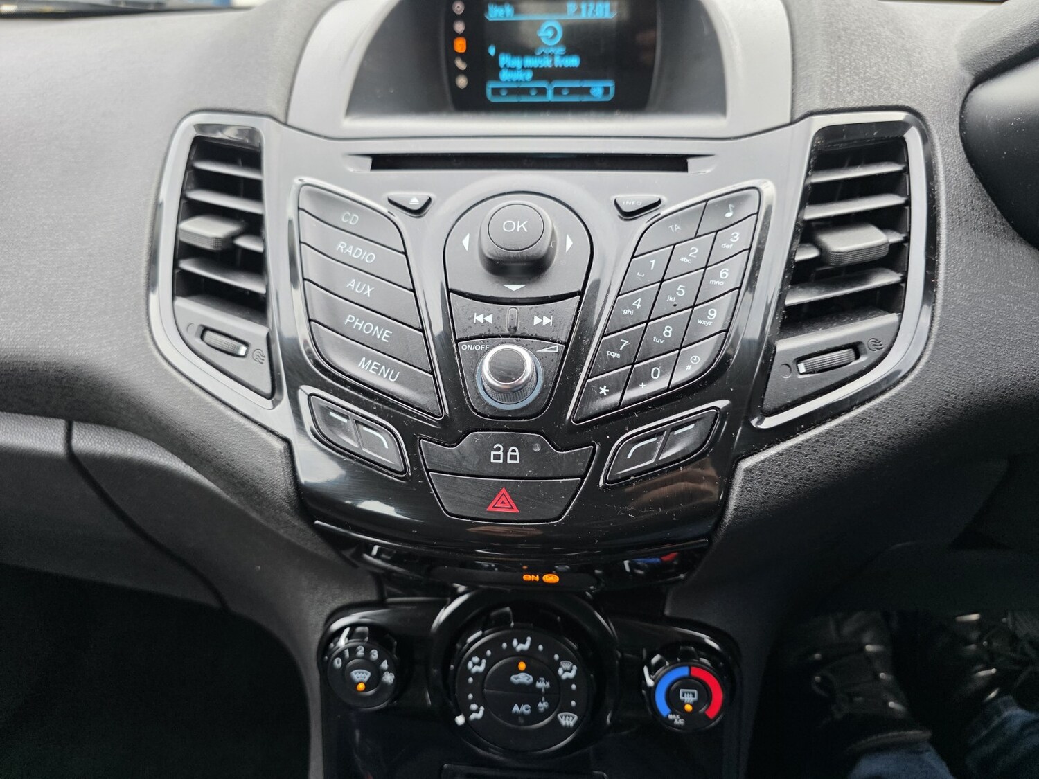 Used Ford Fiesta 2014 for sale - 78125142: Photo 19