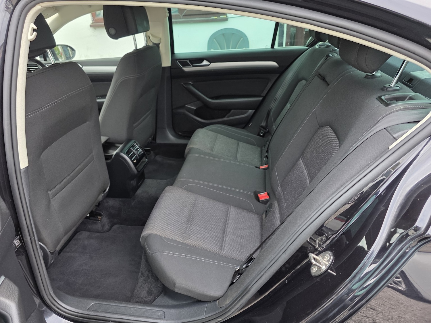 Used Volkswagen Passat 2016 for sale - 76041108: Photo 23