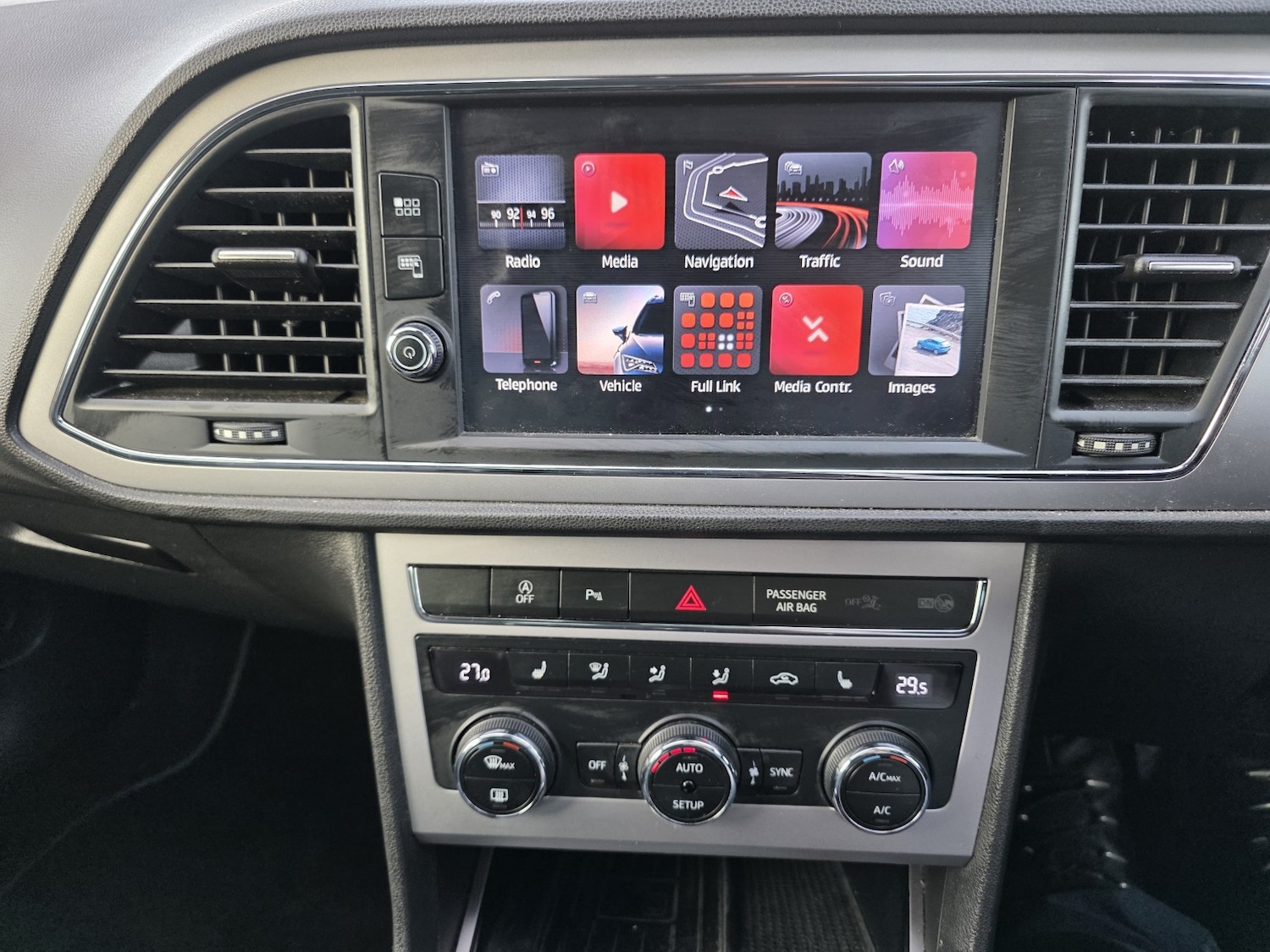 Used SEAT Leon 2019 for sale - 76666178: Photo 18