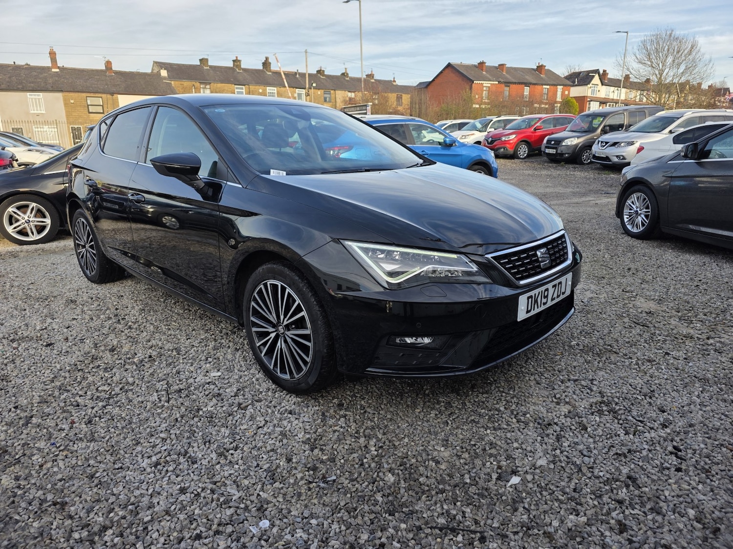 Used SEAT Leon 2019 for sale - 76666178: Photo 2