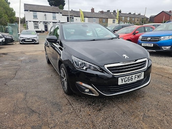 Used Peugeot 308 2016 for sale - 75632897: Photo