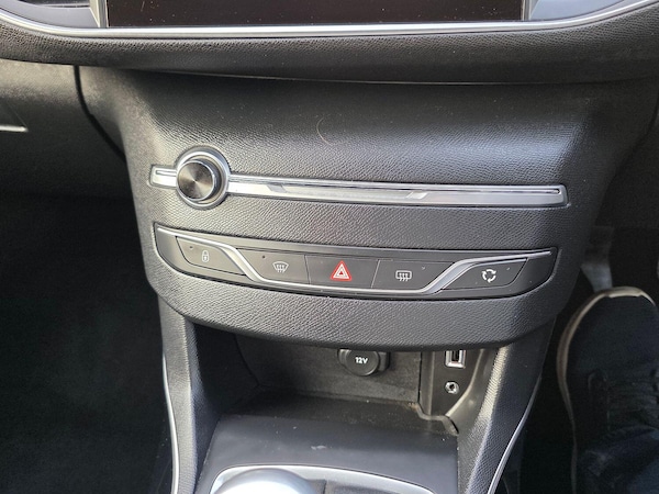 Used Peugeot 308 2015 for sale - 75575367: Photo 19