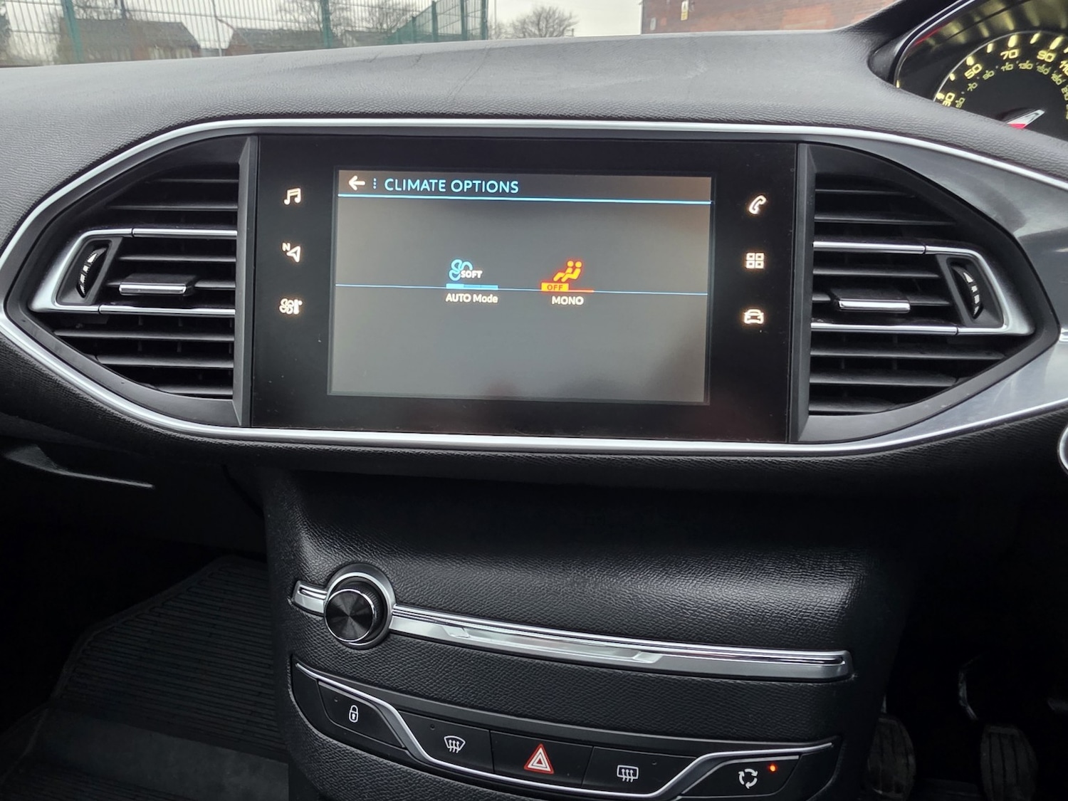 Used Peugeot 308 2018 for sale - 77649569: Photo 16