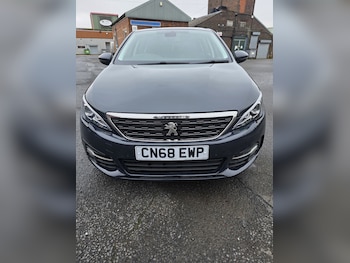 2018 - 1.5 BlueHDi 130 Allure 5dr