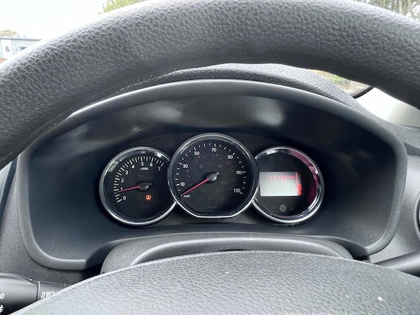 Used Dacia Sandero 2015 for sale - 72693688: Photo 17