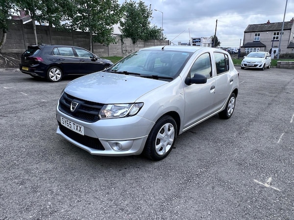 Used Dacia Sandero 2015 for sale - 72693688: Photo 3
