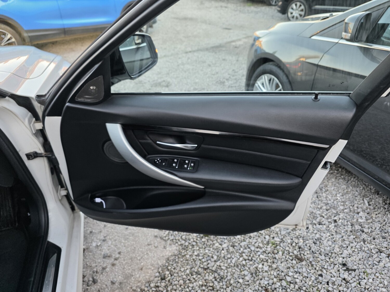 Used BMW 3 Series 2017 for sale - 76848732: Photo 28