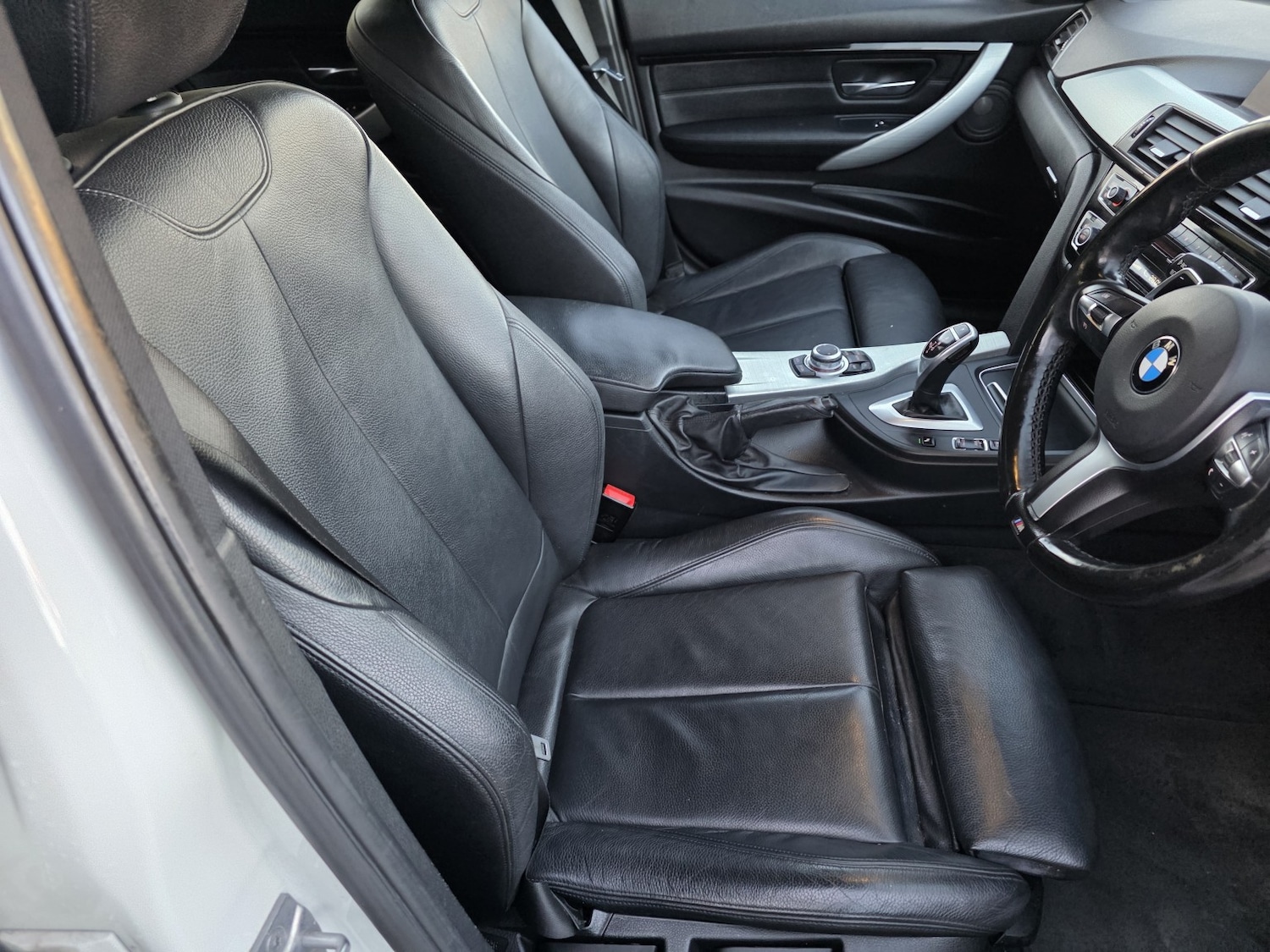 Used BMW 3 Series 2017 for sale - 76848732: Photo 9