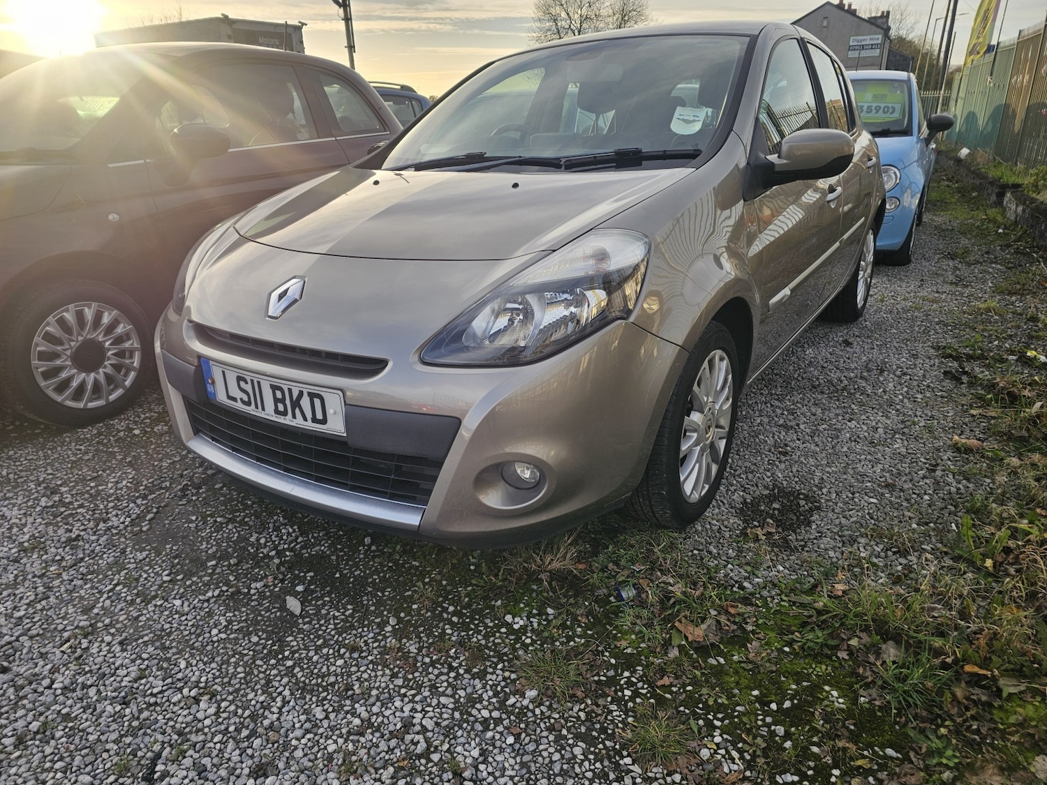 Used Renault Clio 2011 for sale - 76449389: Photo 1