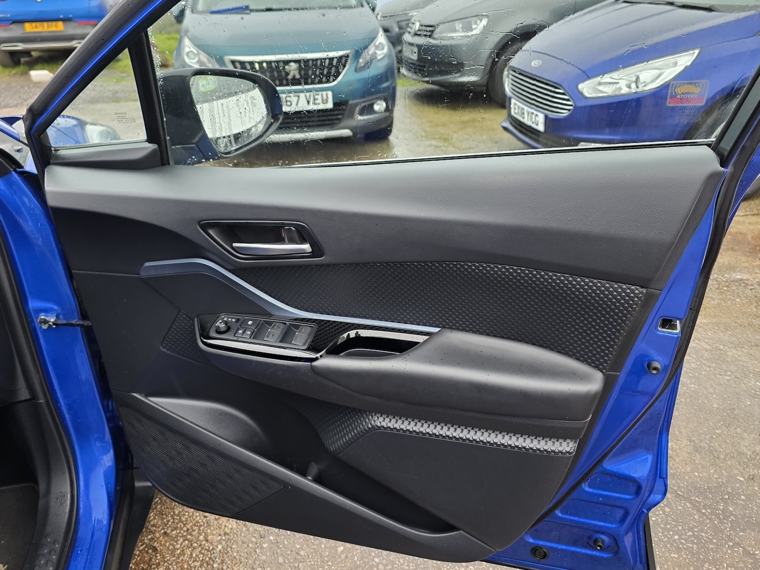 Used Toyota C-HR 2020 for sale - 76963370: Photo 23