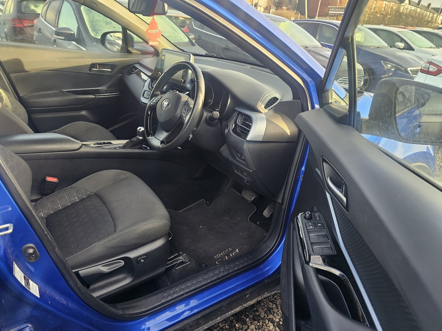 Used Toyota C-HR 2020 for sale - 76963370: Photo 3