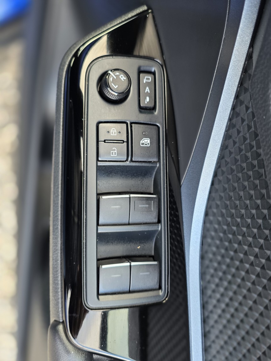 Used Toyota C-HR 2020 for sale - 76963370: Photo 50