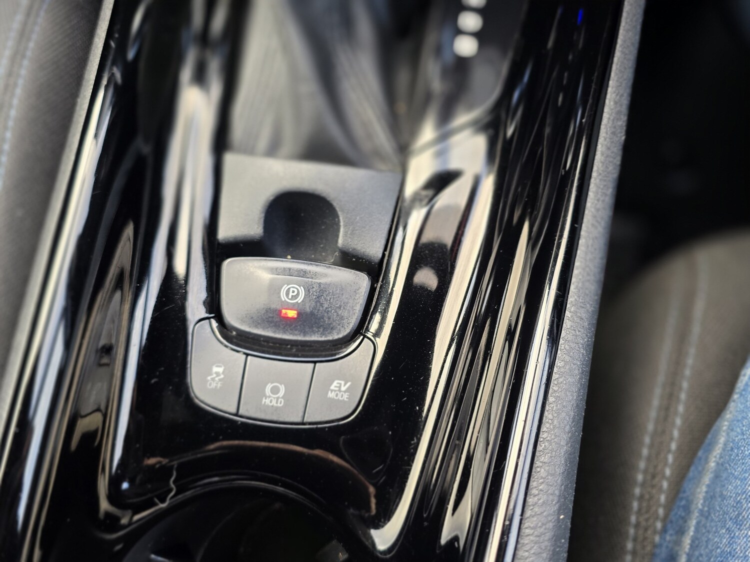 Used Toyota C-HR 2020 for sale - 76963370: Photo 54