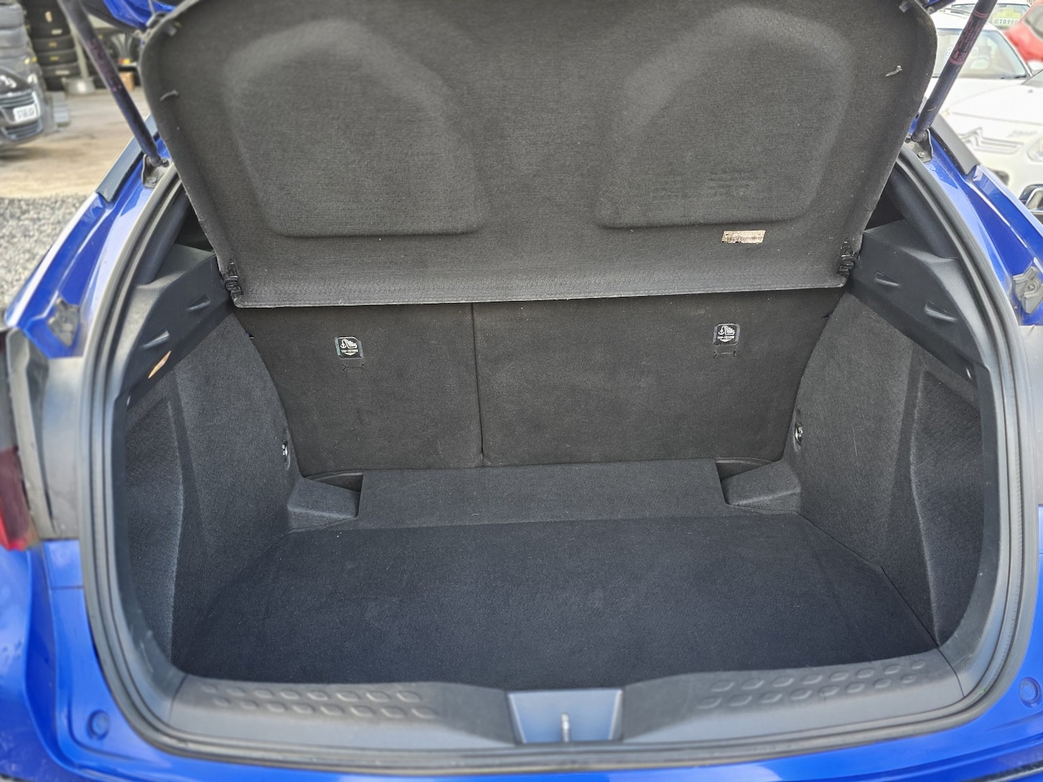 Used Toyota C-HR 2020 for sale - 76963370: Photo 57