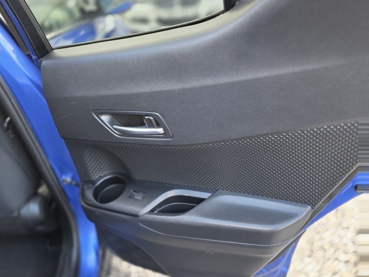 Used Toyota C-HR 2020 for sale - 76963370: Photo 60