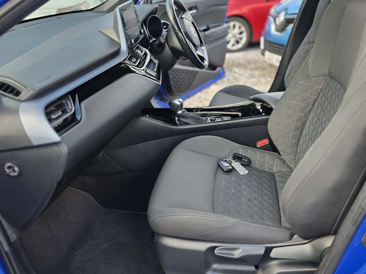 Used Toyota C-HR 2020 for sale - 76963370: Photo 65