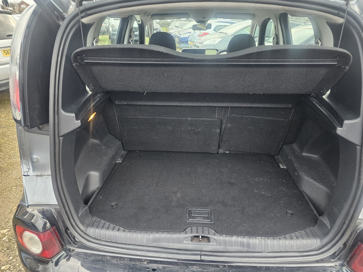 Used Citroen C3 Picasso 2009 for sale - 77453250: Photo 9