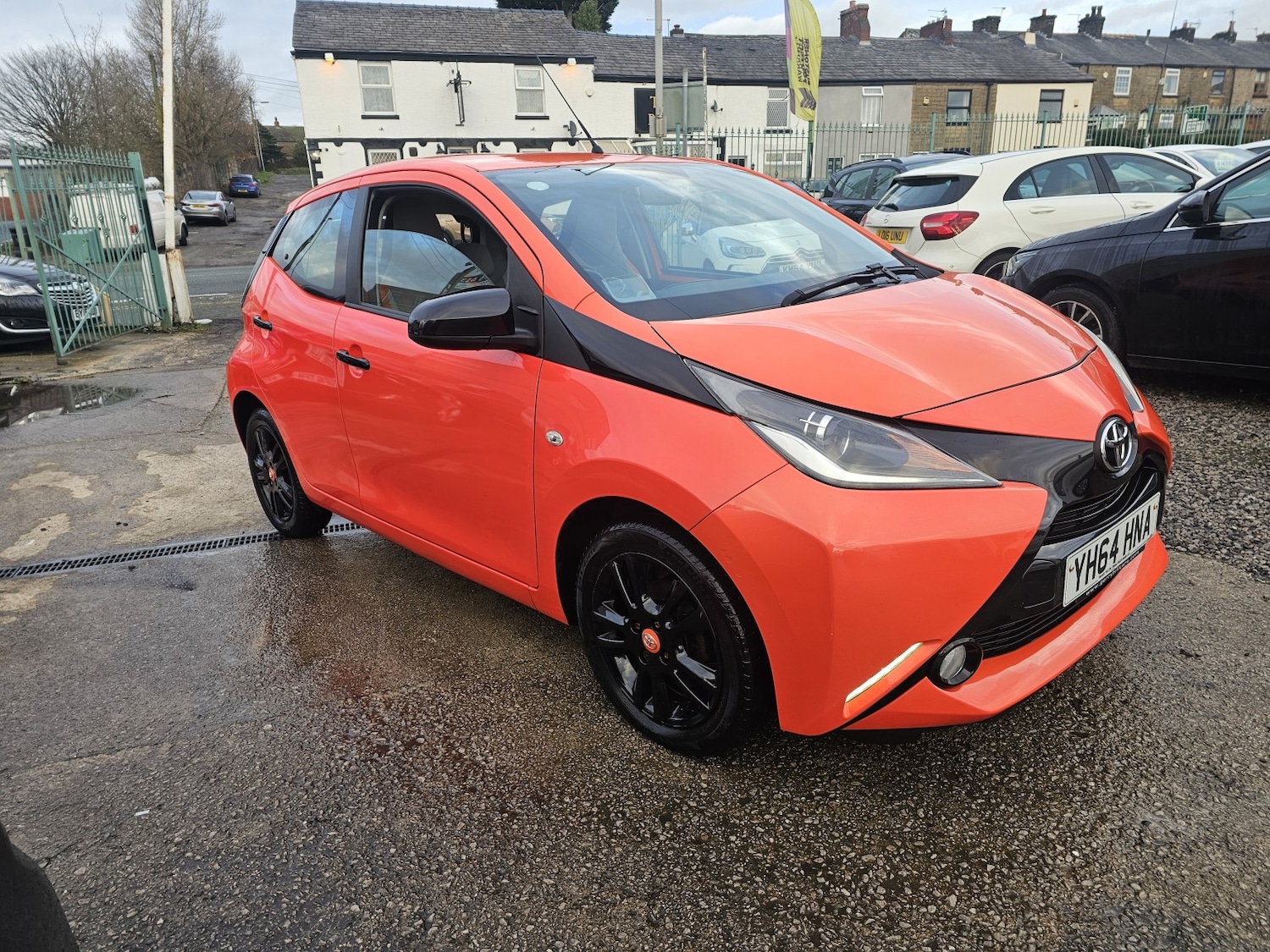 Used Toyota AYGO 2014 for sale - 77014814: Photo 2
