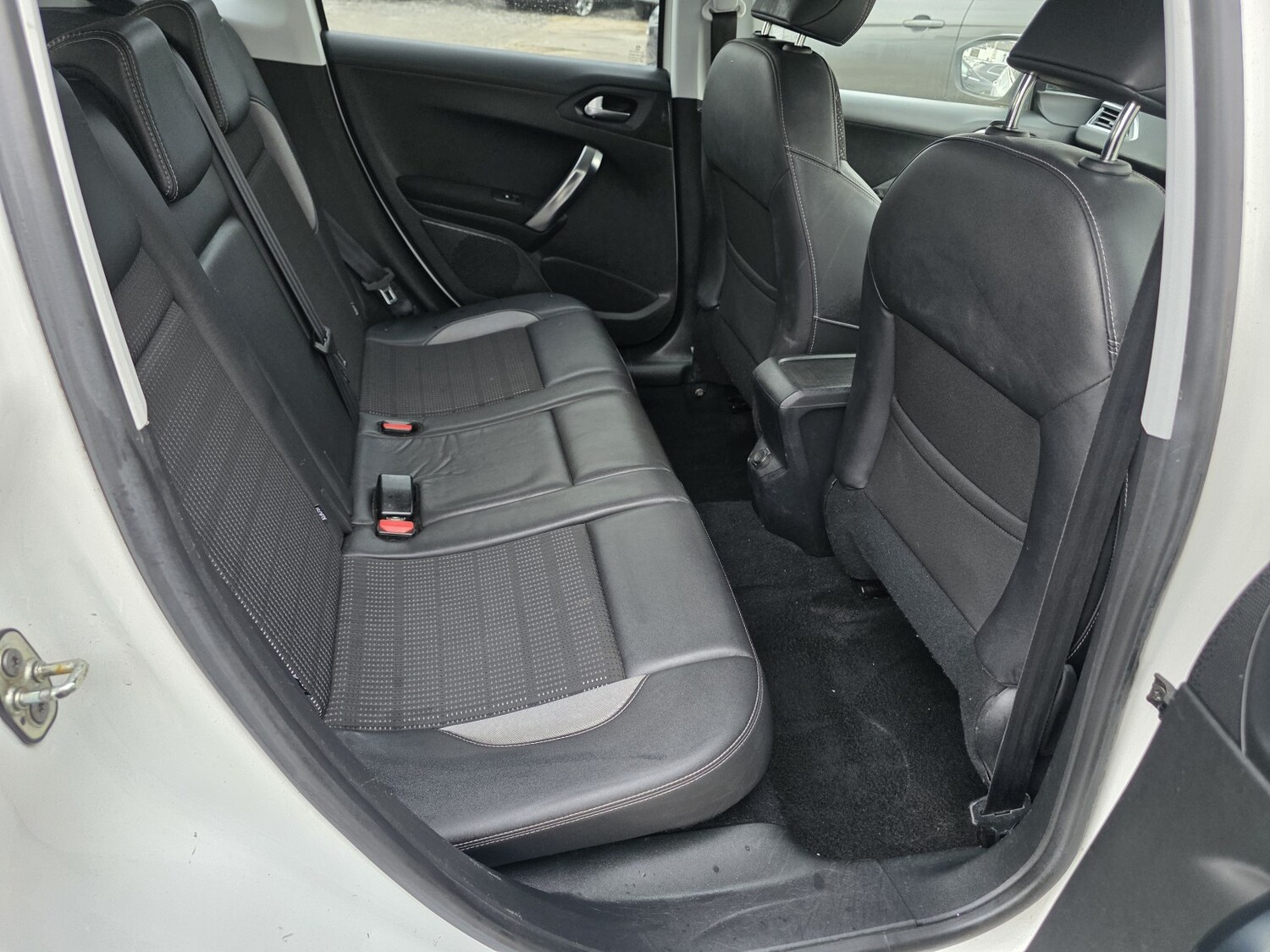 Used Peugeot 2008 2014 for sale - 76591507: Photo 10