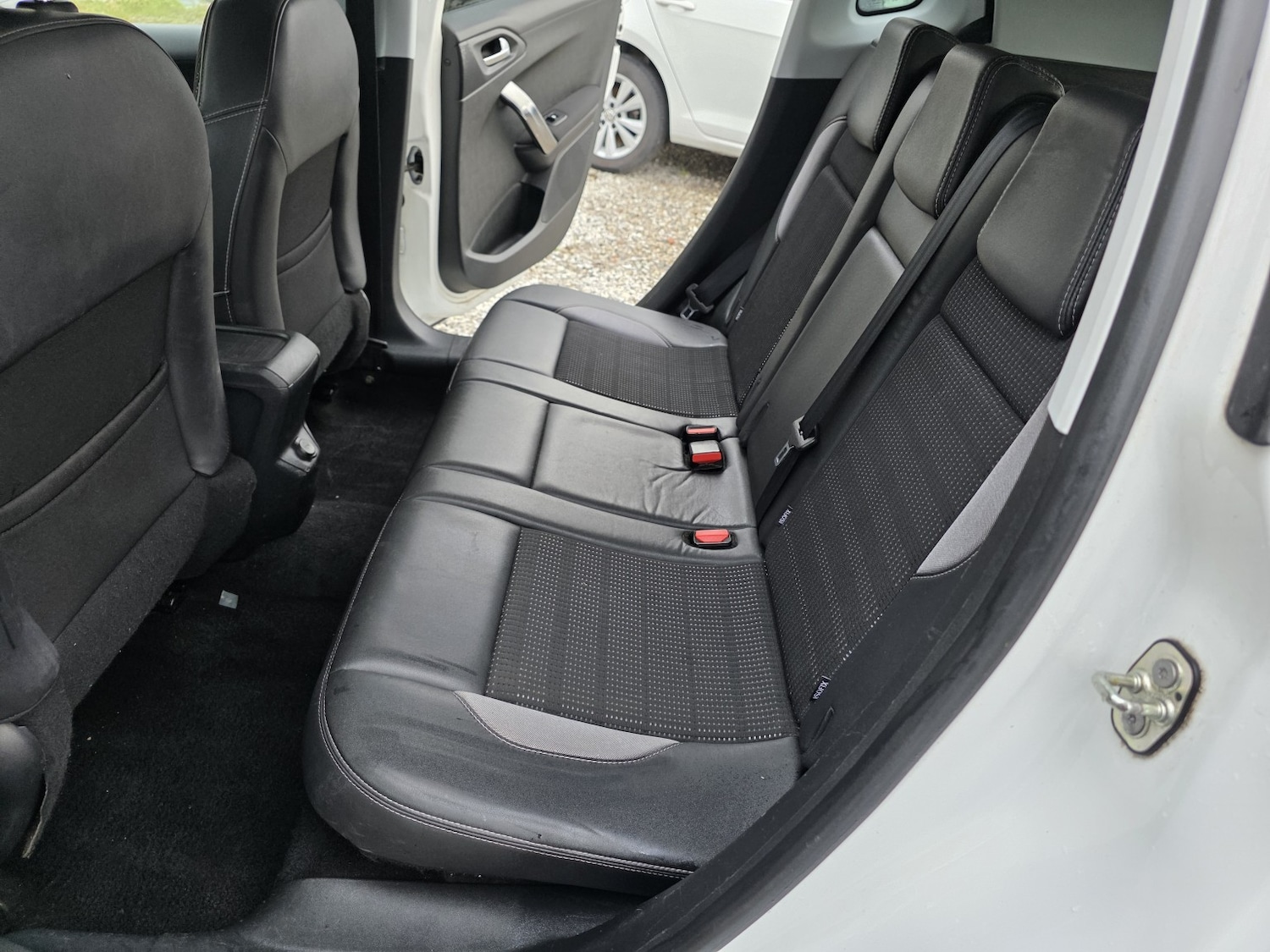 Used Peugeot 2008 2014 for sale - 76591507: Photo 12