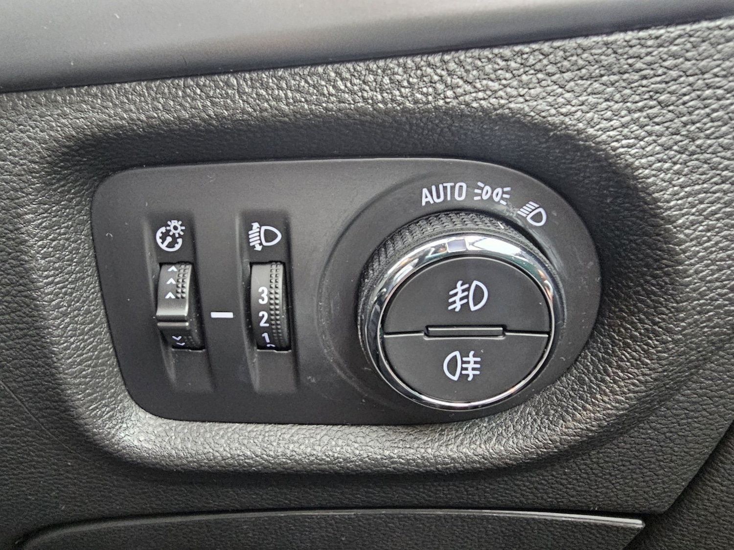 Used Vauxhall Astra 2018 for sale - 77721285: Photo 30