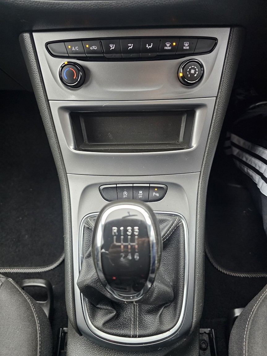 Used Vauxhall Astra 2018 for sale - 77721285: Photo 38