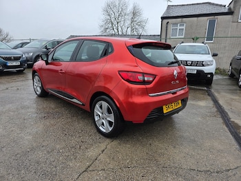 Used Renault Clio 2015 for sale - 76821614: Photo