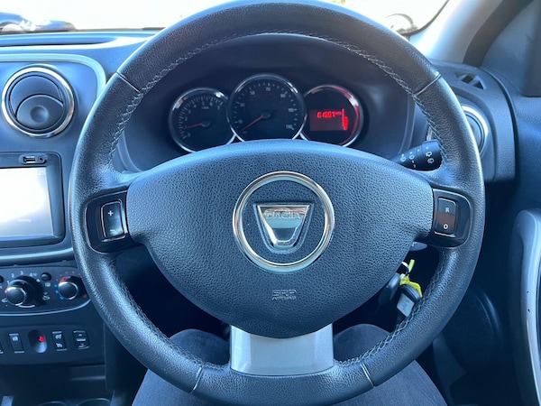 Used Dacia Sandero Stepway 2016 for sale - 74582405: Photo 16