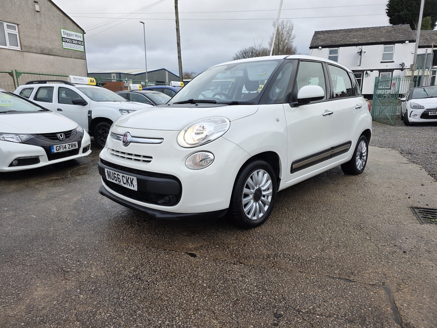 Used Fiat 500L 2016 for sale - 76821625: Photo 3
