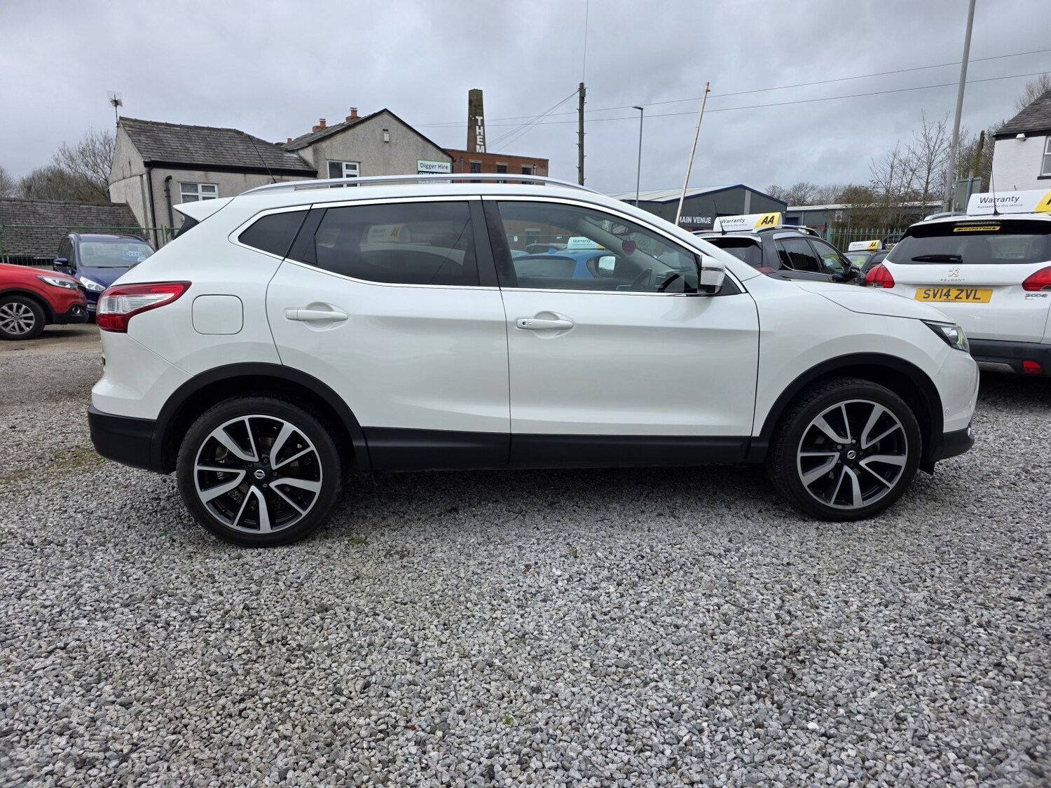 Used Nissan Qashqai 2017 for sale - 77649560: Photo 5