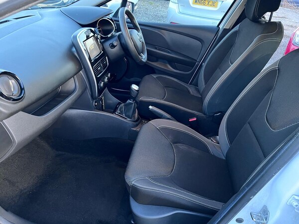Used Renault Clio 2017 for sale - 74225564: Photo 11
