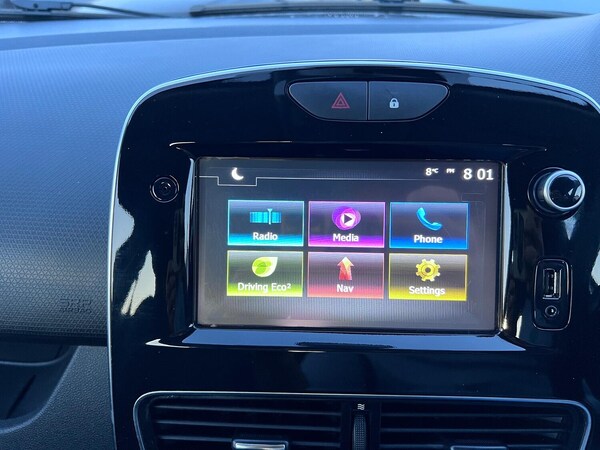 Used Renault Clio 2017 for sale - 74225564: Photo 17