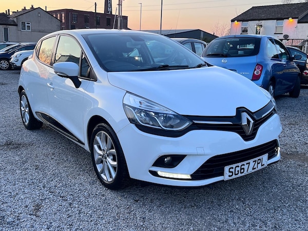 Used Renault Clio 2017 for sale - 74225564: Photo 2