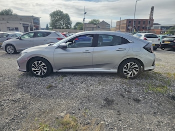 Used Honda Civic 2017 for sale - 79073642: Photo